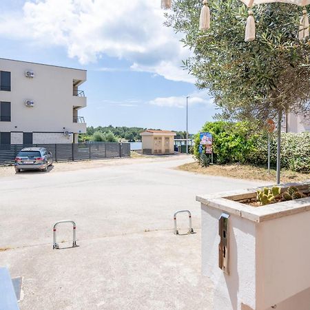 App Akumal-25M Zum Meer, Privatparkplatz, 50 Zoll Smart Tv, Sat Медулин Екстериор снимка