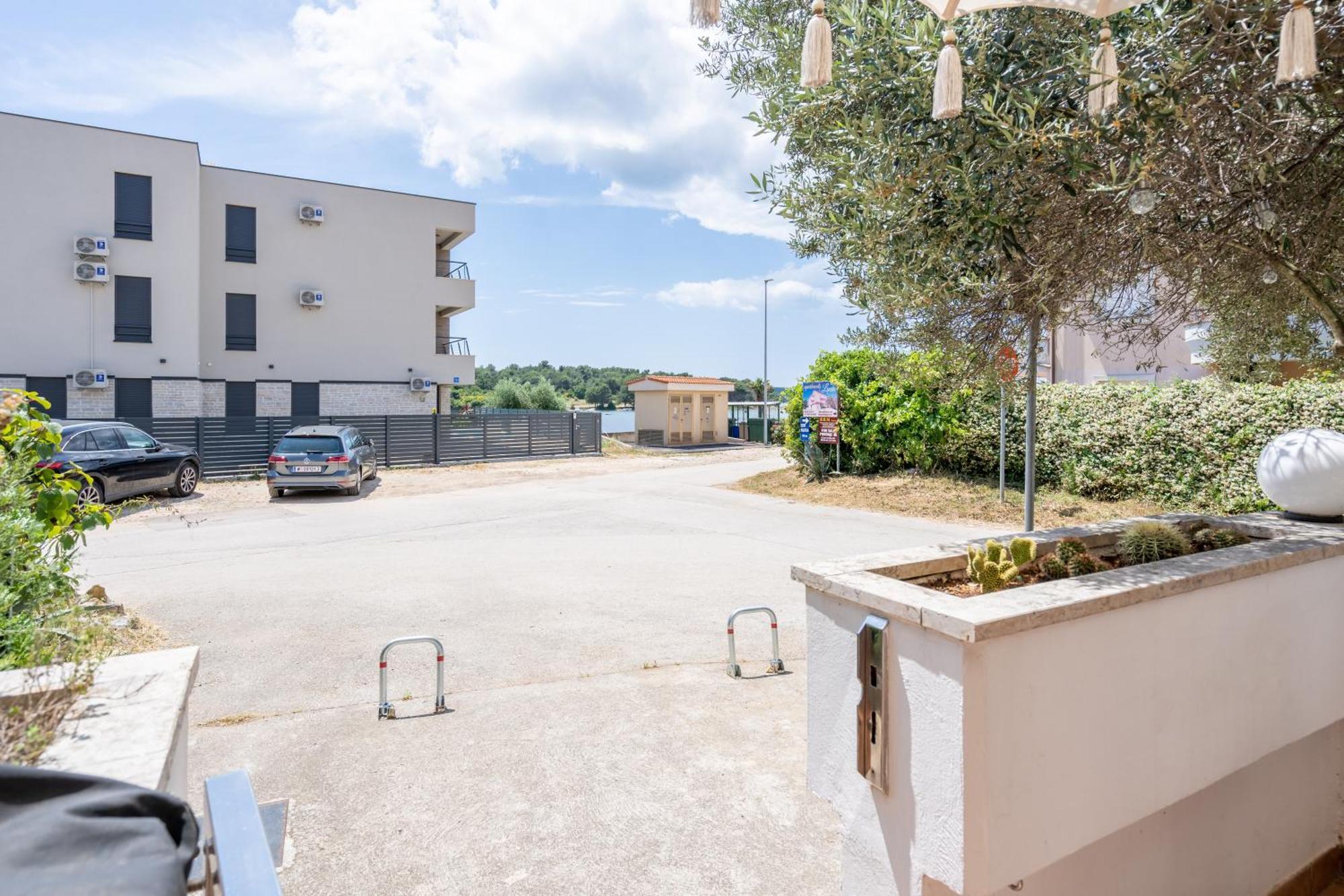 App Akumal-25M Zum Meer, Privatparkplatz, 50 Zoll Smart Tv, Sat Медулин Екстериор снимка
